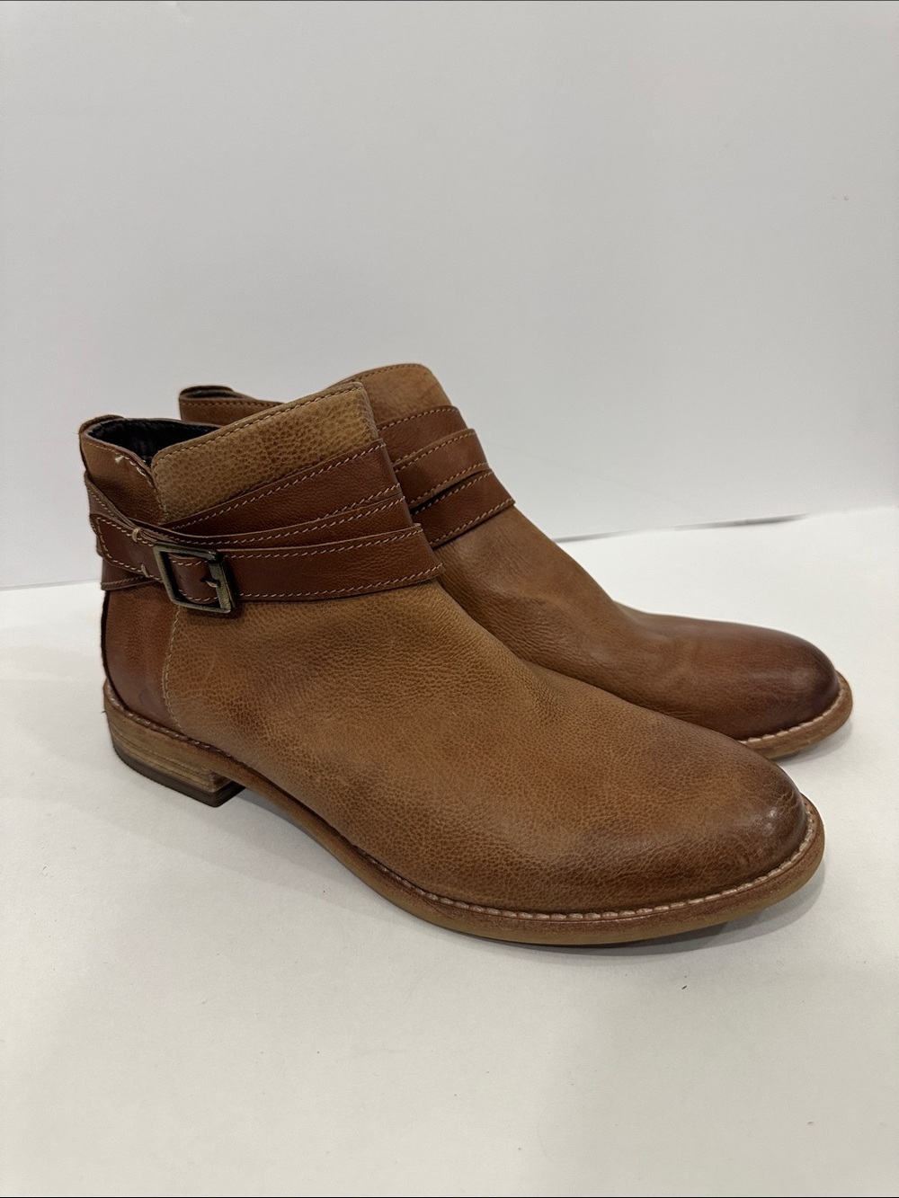 Clarks Women's Tan Brown Distressed Leather Ankle Booties with Buckle Strap, 9